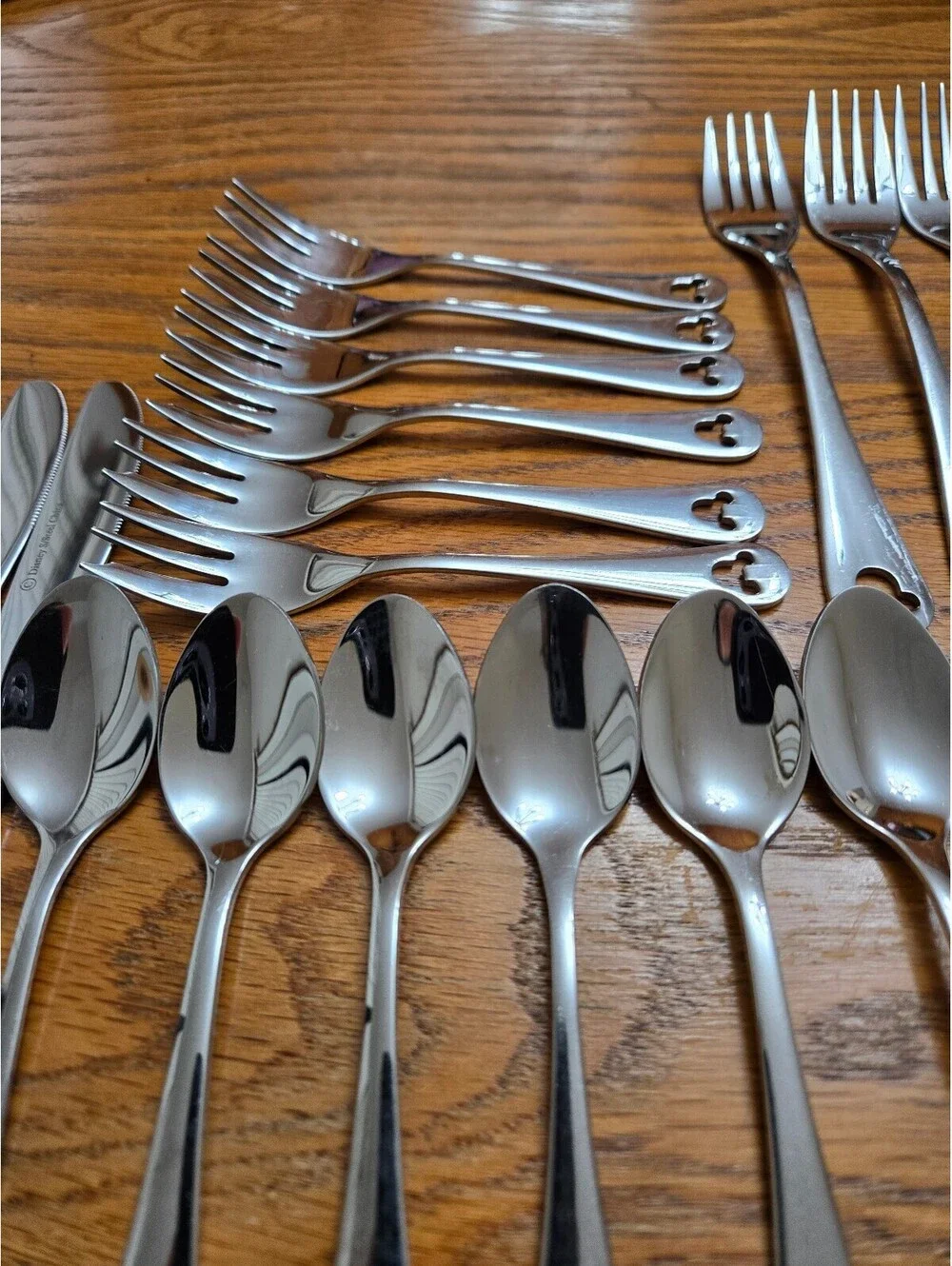 Disney Parks Mickey Mouse Icon 30 Piece Stainless Steel Silverware Set